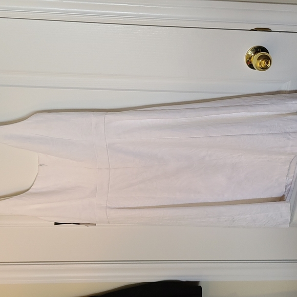 White sleeveless summer dress - Picture 5 of 11